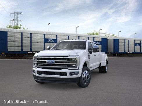 New 2026 Ford F450 Platinum image 2