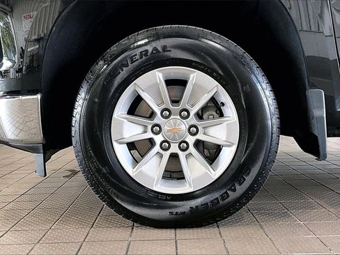 Used 2025 Chevrolet Silverado 1500 LT image 33