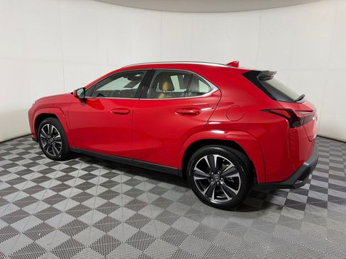 Used 2024 Lexus UX 250h FWD w/ Premium Package image 22