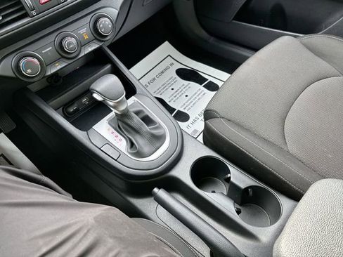 Used 2024 Kia Forte LXS image 26