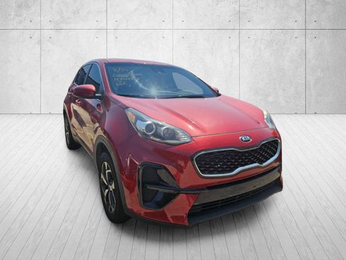 Used 2022 Kia Sportage LX FWD image 2