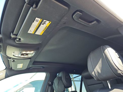 Used 2025 Mercedes-Benz GLS 450 4MATIC image 12