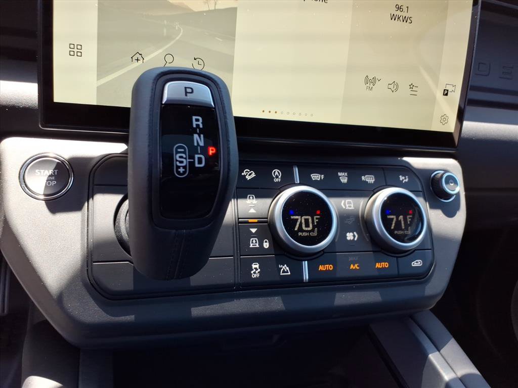 New 2026 Land Rover Defender 130 S AWD/4WD image 18