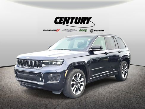 Used 2024 Jeep Grand Cherokee Overland w/ Adv Protech Group III AWD/4WD image 8