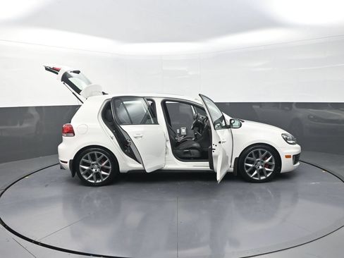 Used 2013 Volkswagen Golf 4-Door FWD image 38