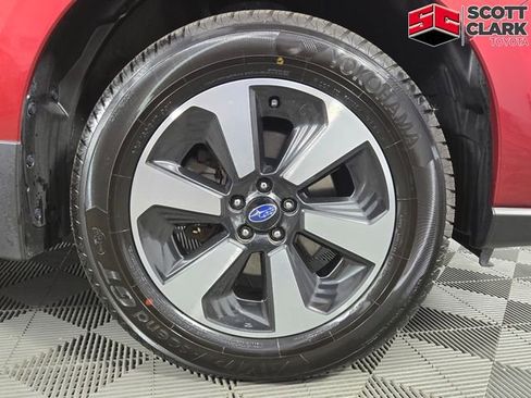 Used 2017 Subaru Forester 2.5i Limited image 12