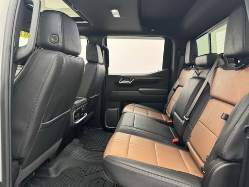 Used 2025 Chevrolet Silverado 1500 High Country w/ Technology Package image 43