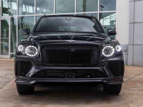 Certified 2024 Bentley Bentayga AWD/4WD image 9
