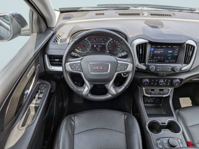 Used 2022 GMC Terrain SLT w/ Infotainment Package II FWD image 15