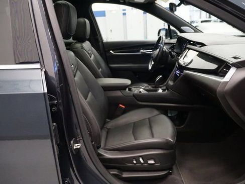 Certified 2022 Cadillac XT6 Premium Luxury w/ Technology Package image 17