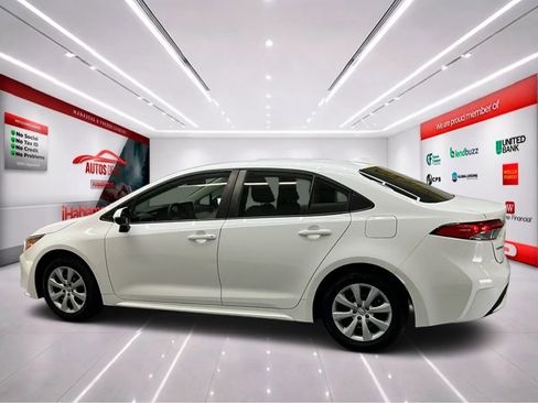 Used 2022 Toyota Corolla LE FWD image 4