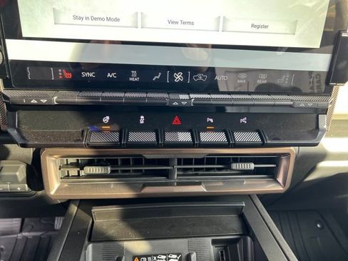 New 2025 GMC Hummer EV 2X w/ LPO, Dark Essentials Package image 19