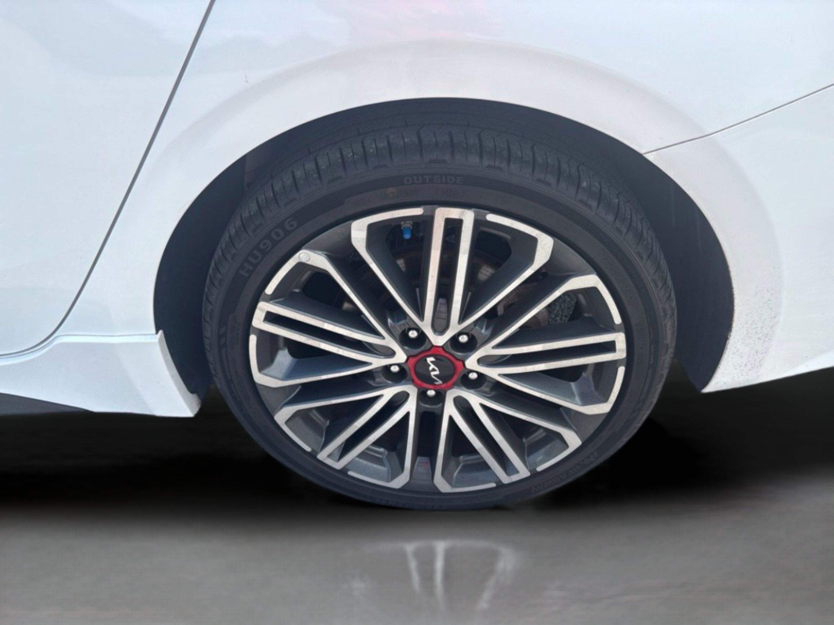 Used 2024 Kia Forte GT FWD image 31