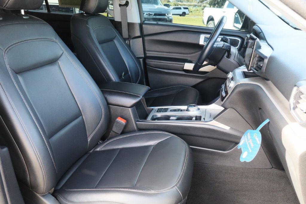 Used 2022 Ford Explorer XLT w/ Equipment Group 202A RWD image 29