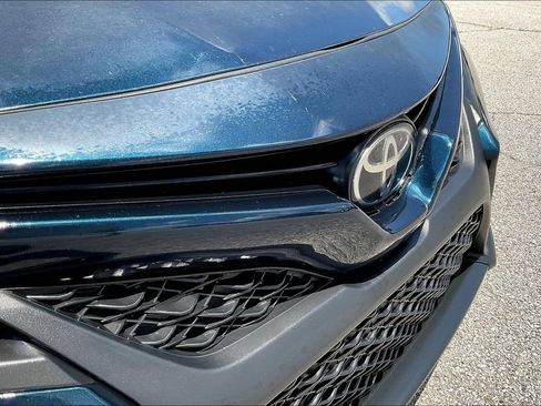 Used 2019 Toyota Camry SE FWD image 24