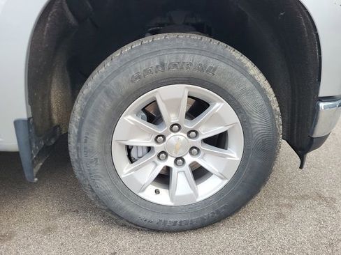 Used 2021 Chevrolet Silverado 1500 LT image 15