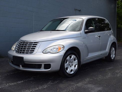Used 2006 Chrysler PT Cruiser Touring FWD image 1