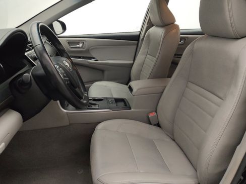 Used 2017 Toyota Camry XLE FWD image 17