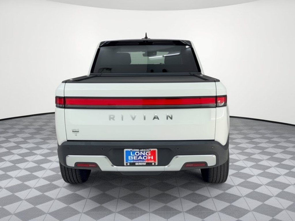 Used 2024 Rivian R1T Adventure Dual AWD/4WD image 11