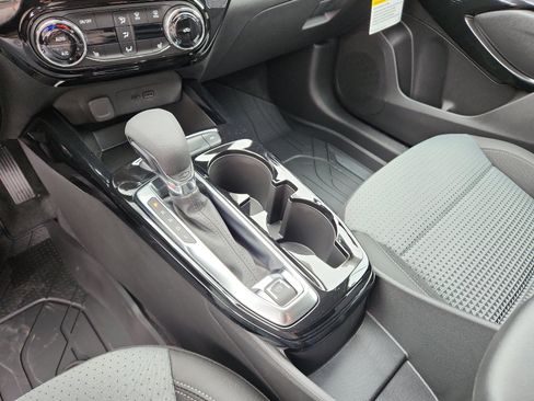 New 2026 Chevrolet Trax LT w/ Driver Confidence Package image 18