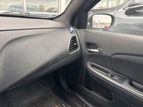 Used 2013 Chrysler 200 LX image 9