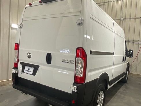 Used 2024 RAM ProMaster 2500 w/ Quick Order Package 22G SLT FWD image 20