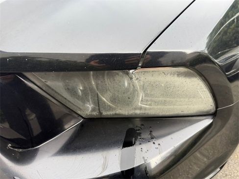 Used 2013 Ford Mustang Coupe image 24