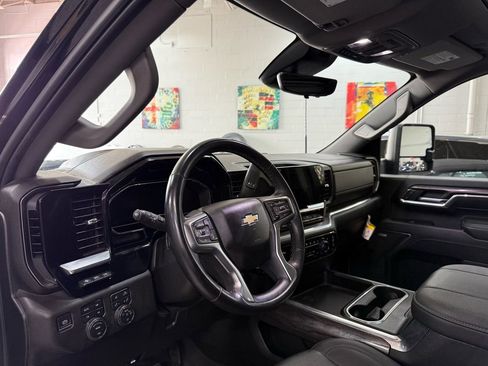 Used 2024 Chevrolet Silverado 3500 LTZ w/ LTZ Premium Package image 11