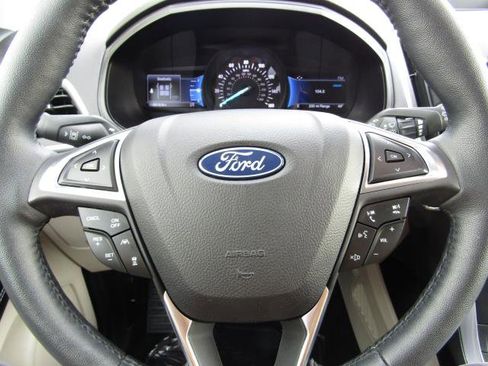 Used 2024 Ford Edge Titanium w/ Titanium Elite Package image 15