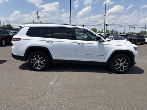 Used 2023 Jeep Grand Cherokee L Limited AWD/4WD image 6