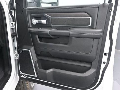 New 2026 RAM 2500 Laramie w/ Night Edition AWD/4WD image 11