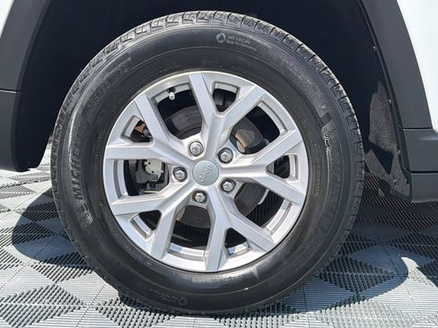 Used 2022 Jeep Grand Cherokee Limited RWD image 22