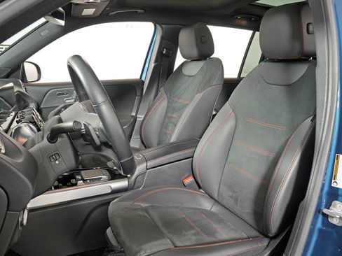 Certified 2023 Mercedes-Benz GLB 250 4MATIC image 13