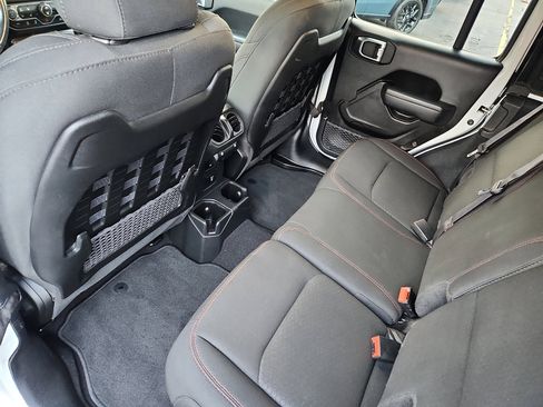 Certified 2022 Jeep Wrangler Unlimited Rubicon w/ LED Lighting Group image 11