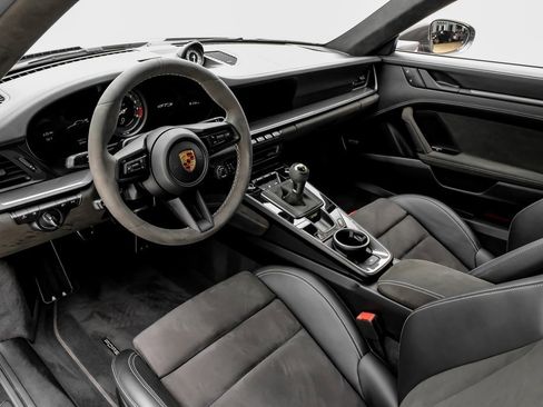Used 2022 Porsche 911 GT3 image 6