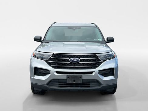 Used 2020 Ford Explorer XLT AWD/4WD image 9