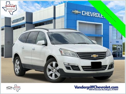 Used 2015 Chevrolet Traverse LTZ FWD image 1