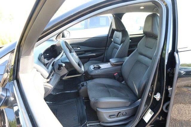 Used 2023 Nissan Ariya FWD image 8