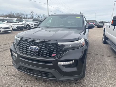 Used 2020 Ford Explorer ST w/ ST Street Pack image 3