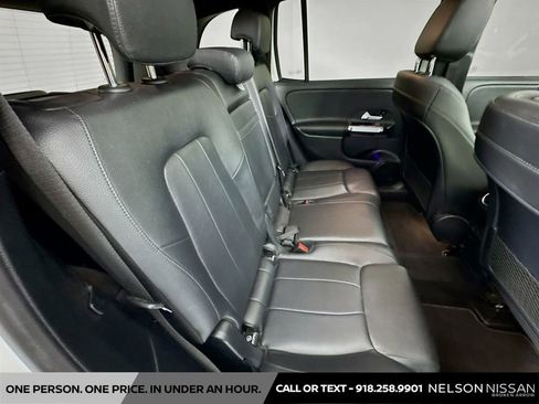 Used 2021 Mercedes-Benz GLB 250 4MATIC image 27