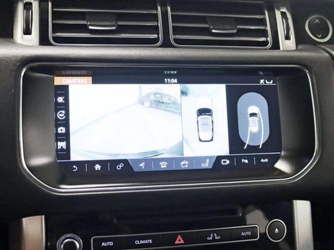 Used 2017 Land Rover Range Rover Long Wheelbase Supercharged image 18