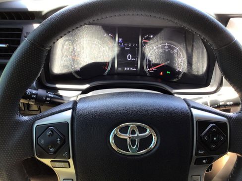 Used 2020 Toyota 4Runner Limited AWD/4WD image 16