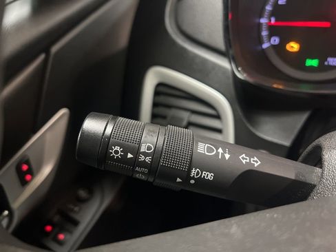 Used 2015 GMC Terrain SLE image 14