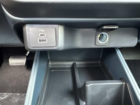 New 2025 Ford Maverick XL w/ Equipment Group 101A image 21