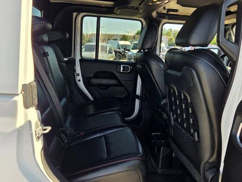 Used 2020 Jeep Gladiator Rubicon AWD/4WD image 15