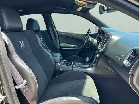 Certified 2019 Dodge Charger Scat Pack w/ Dynamics Package RWD image 12