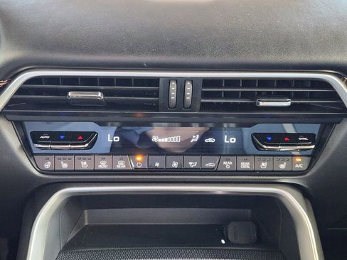 Certified 2025 MAZDA CX-90 3.3 Turbo w/ Premium Plus Pkg image 18