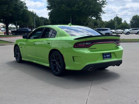 Used 2023 Dodge Charger R/T w/ Blacktop Package RWD image 8