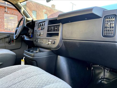 New 2025 Chevrolet Express 2500 w/ Driver Convenience Package image 10