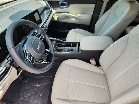 New 2025 Kia Sorento EX w/ Panoramic Sunroof Package image 9